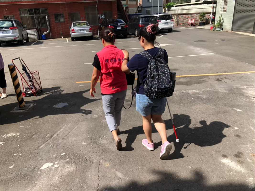 112年度視力協助員服務